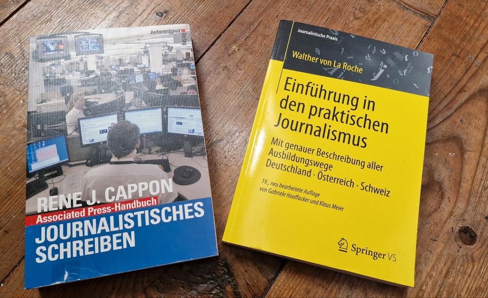 2 Bücher für journalistisches Schreiben in Veitsbronn