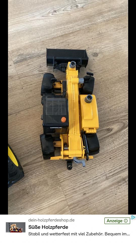Baustellenfahrzeuge - Bagger, Kranwagen, Traktor mit Anhänger usw in Mönchengladbach