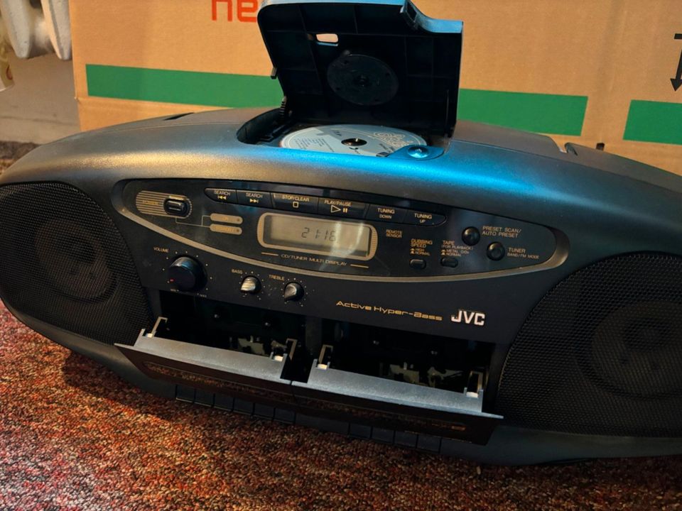 JVC active hyper bass Kassettenrekorder CD-Player RC X720 in Bad Belzig