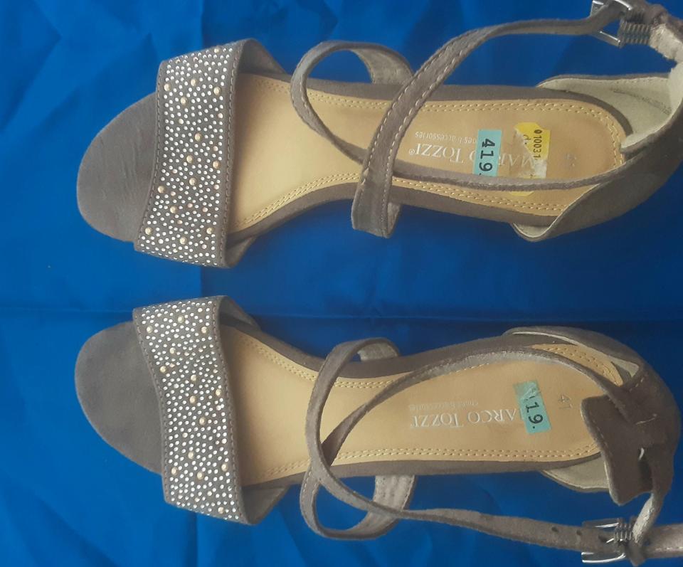 Sandale beige Leder mit Glitzersteinchen Gr.41 flach Marco Tozzi in Paderborn
