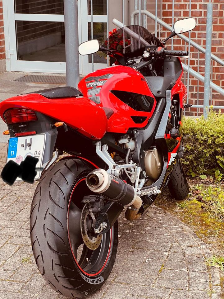 Honda Cbr 600 F in Barsinghausen