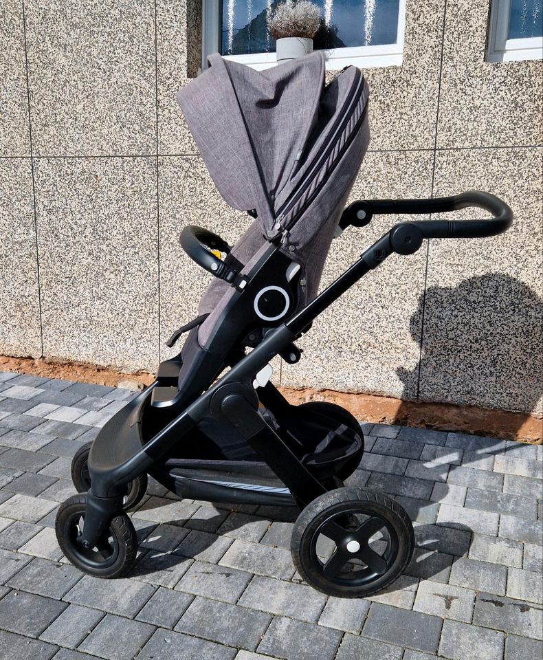 Stokke Kinderwagen in Schiffweiler