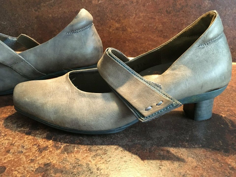 Think Pumps Gr.37,5 in Hilzingen