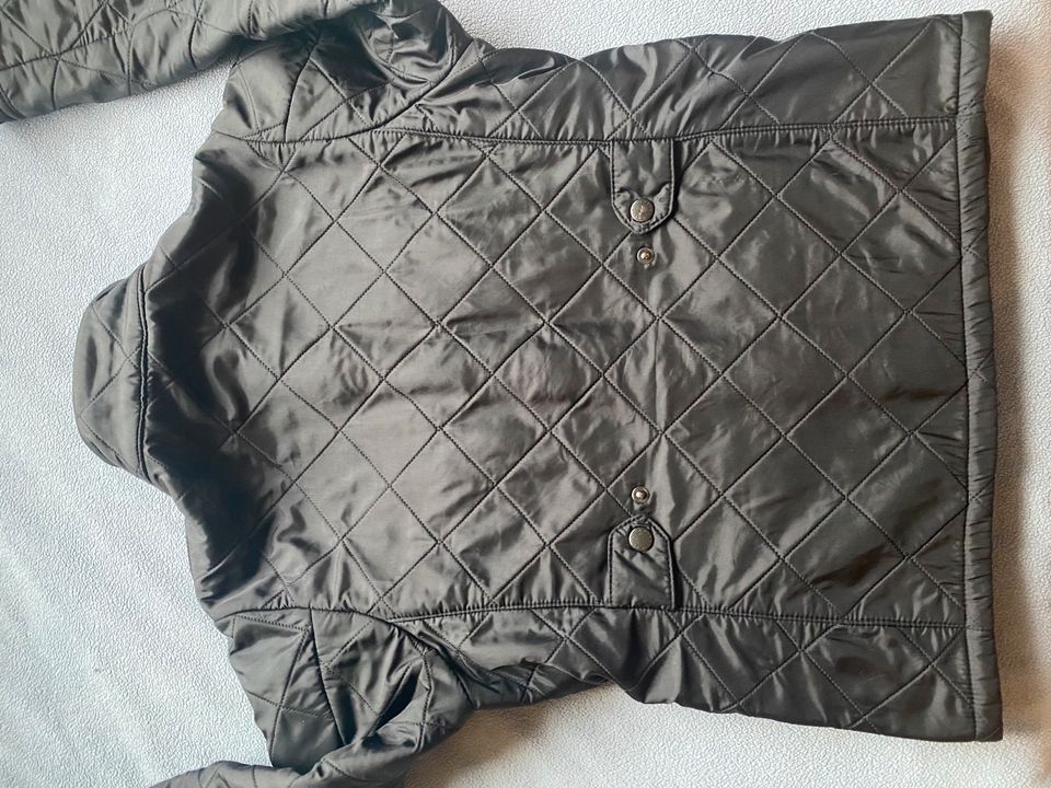 Barbour international warme Jacke stepp ca 8-10 Jahre gefüttert in Neustadt am Rübenberge