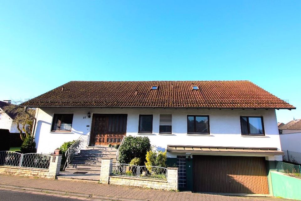 Einfamilienhaus mit ausgebautem DG und Keller in ruhiger Lage von Oberrodenbach in Rodenbach