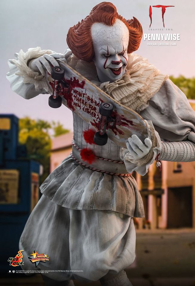 Hot Toys MMS555 IT Chapter Two PENNYWISE in Berlin