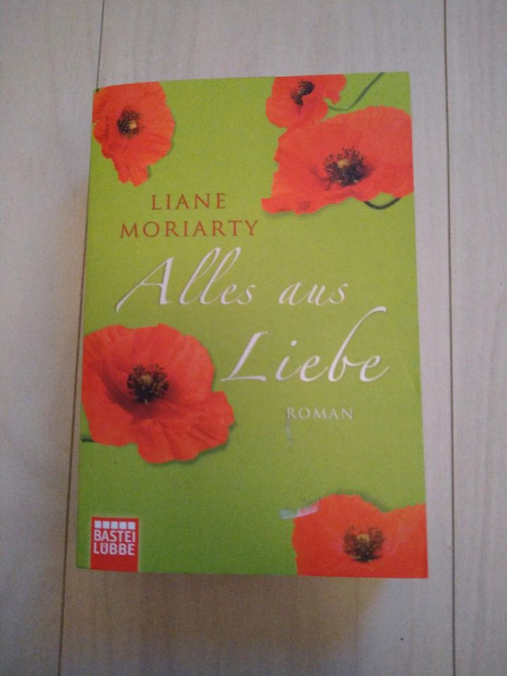 Liane Moriarty - Alles aus Liebe in Alpen