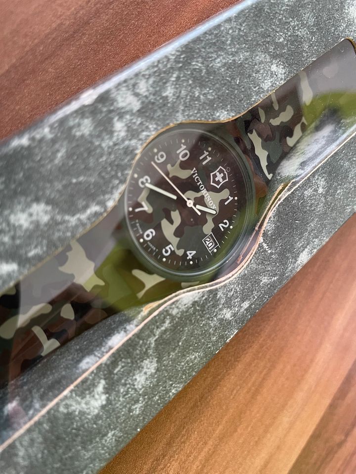 Victorinox Camouflage Uhr Jura 4.5294  Ciba in Neu Ulm