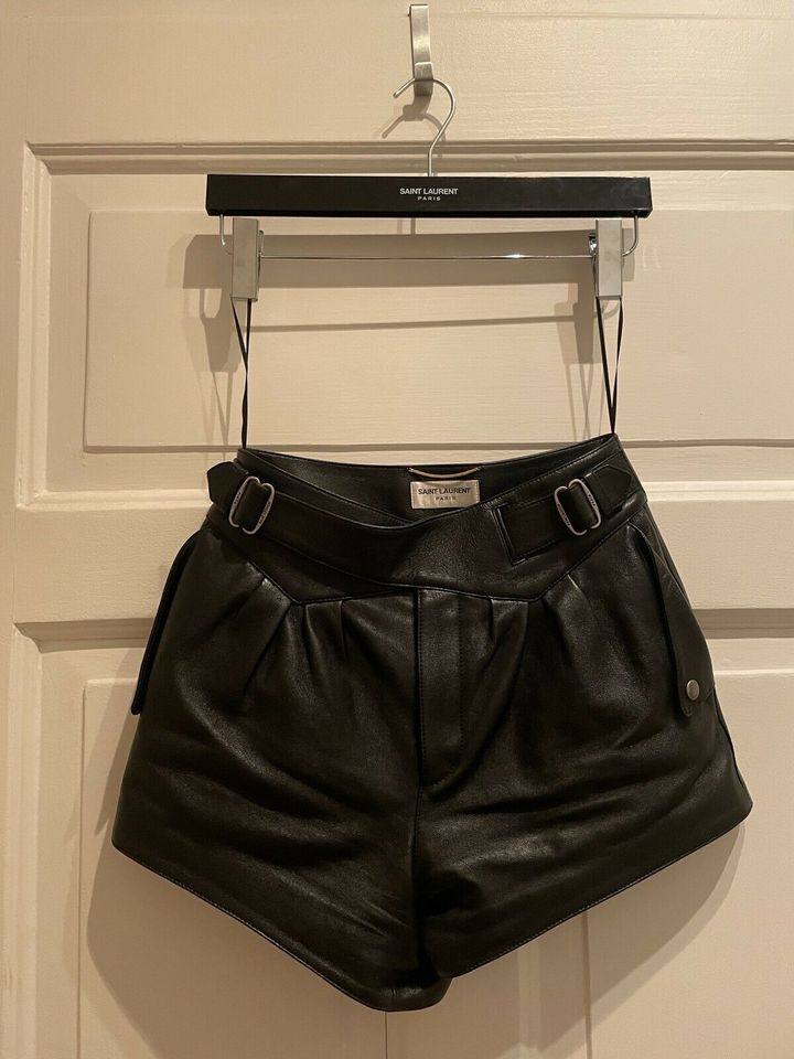 Saint Laurent YSL Echtleder Short in München