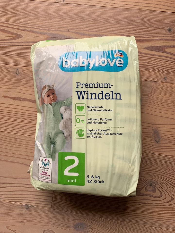 Spielbogen+ Babylove Premium Windeln Gr. 2 gratis dazu in Springe