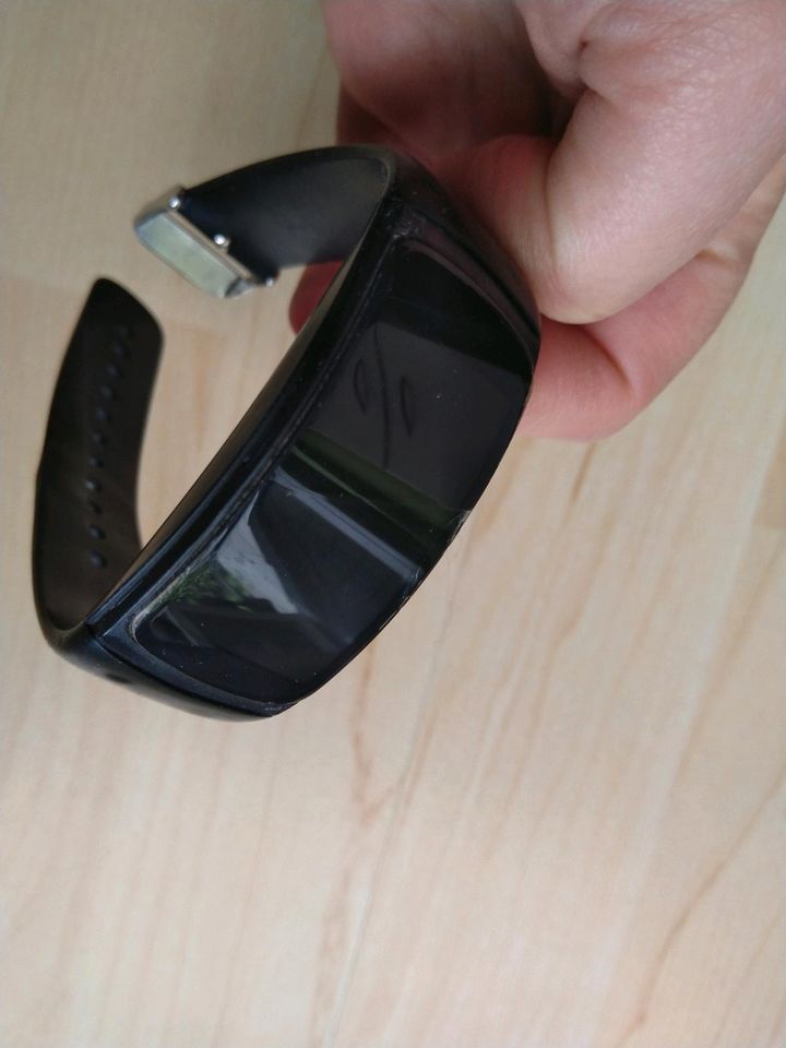 Fitnessarmband, Smartwatch, Armbanduhr Samsung Gear Fit 2 SM-R360 in Herdecke