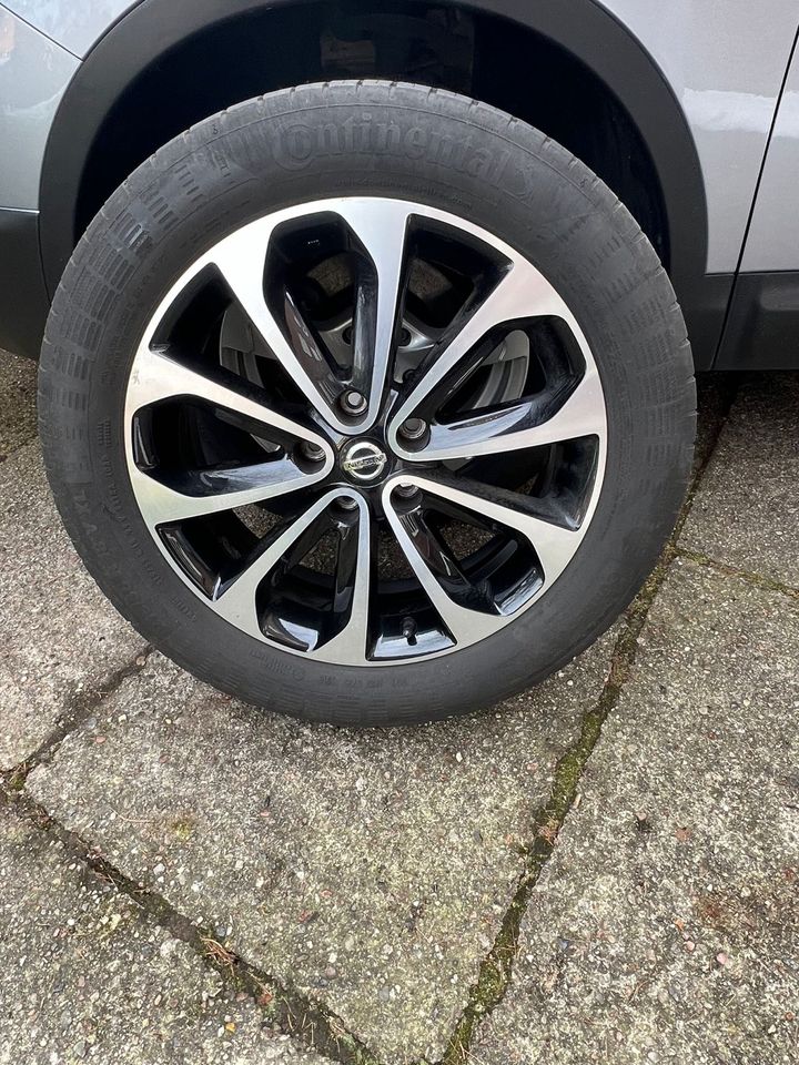 Nissan Qashqai 2.0 Tekna Ausstattung 360•Kamera 141 PS in Norderstedt