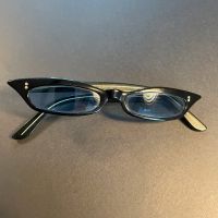 Retro Sonnenbrille Schmetterling schmal alt style Nordrhein-Westfalen - Solingen Vorschau