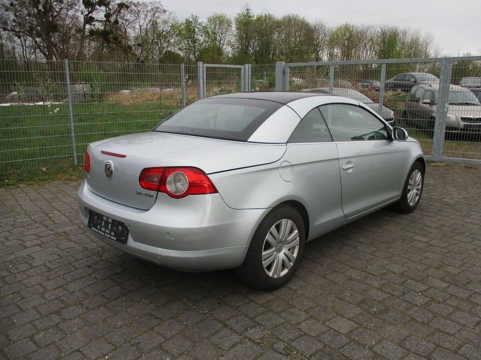 Volkswagen Eos 2.0 /LEDER /KLIMATRONIC in Herzberg am Harz