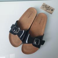 Graceland Pantoletten Schlappen Bio Clogs schwarz Lack Gr 41 Leipzig - Grünau-Siedlung Vorschau