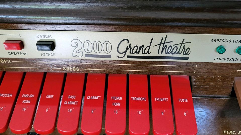 Orgel Eminent 2000GrandTheatre in Lindlar