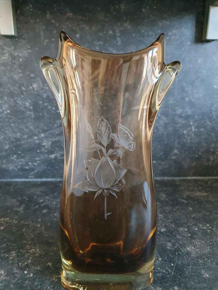Vase, Böhmisches Bleikristall,  braun in Sassenburg
