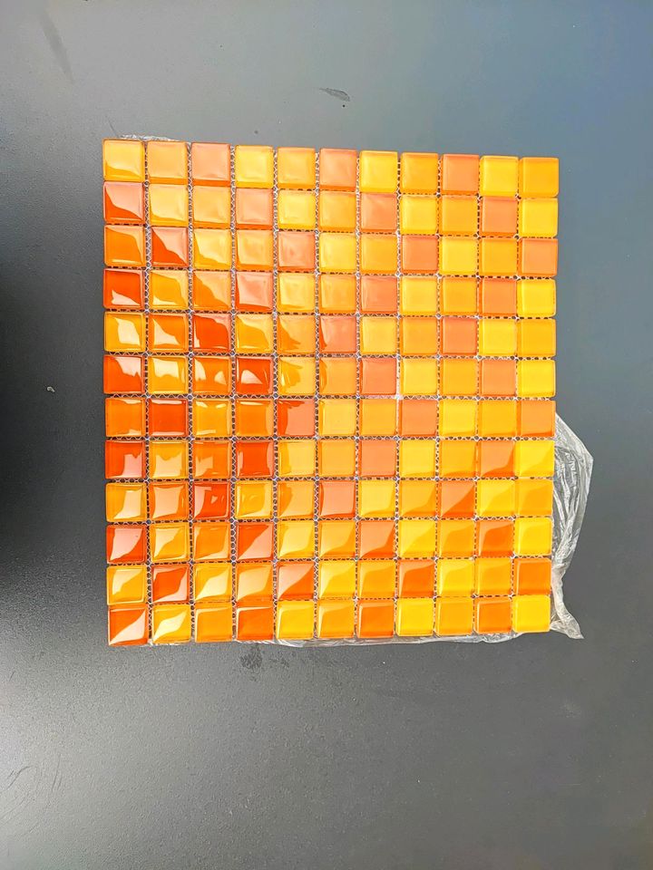 Mosaik Glas Orange Gelb in Reeßum