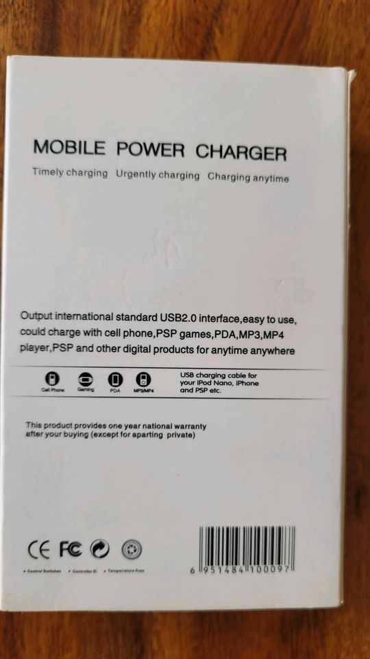 mobiler Power Charger/iPod/iPhone/NEU&OVP in Berlin