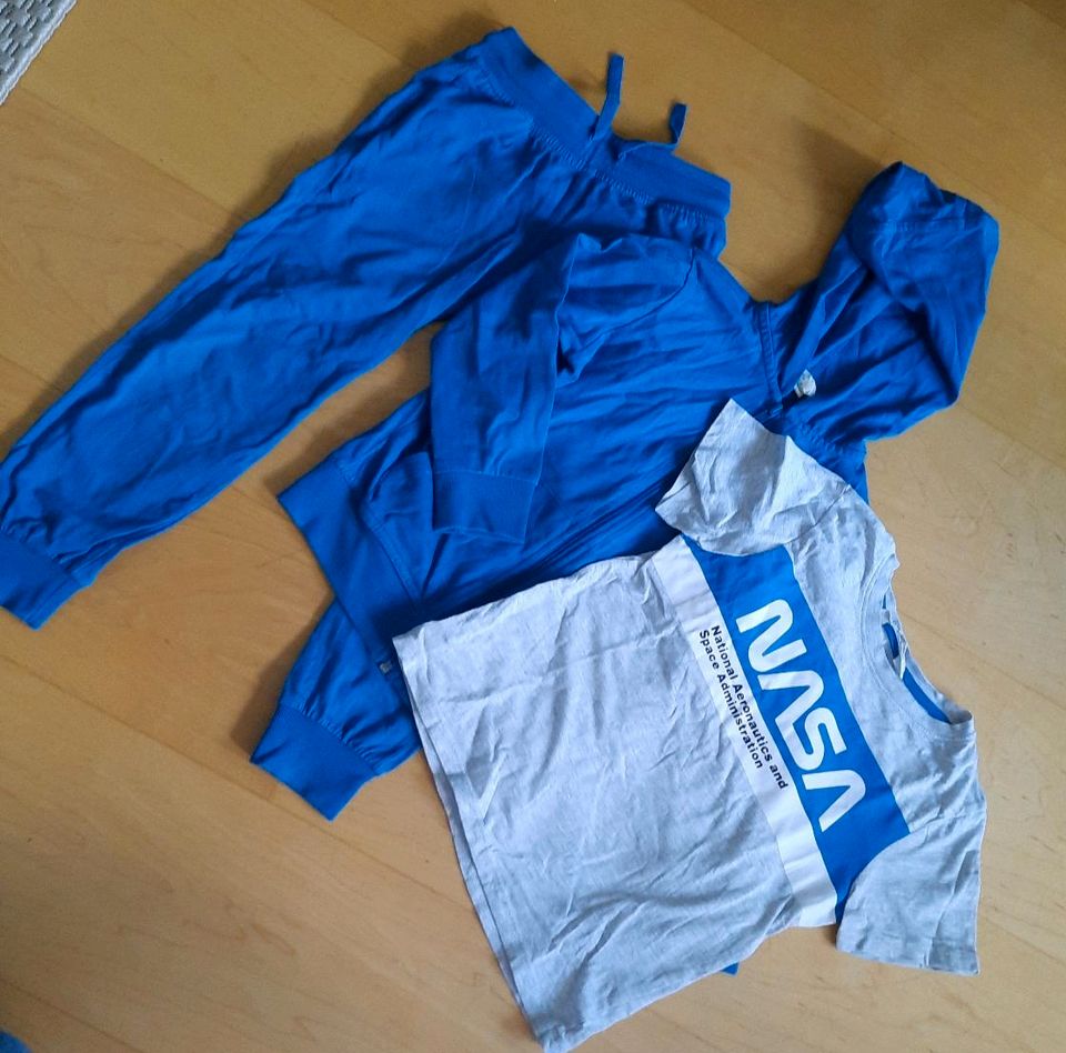 Jogginganzug und NASA T-shirt H&M in Kaiserslautern