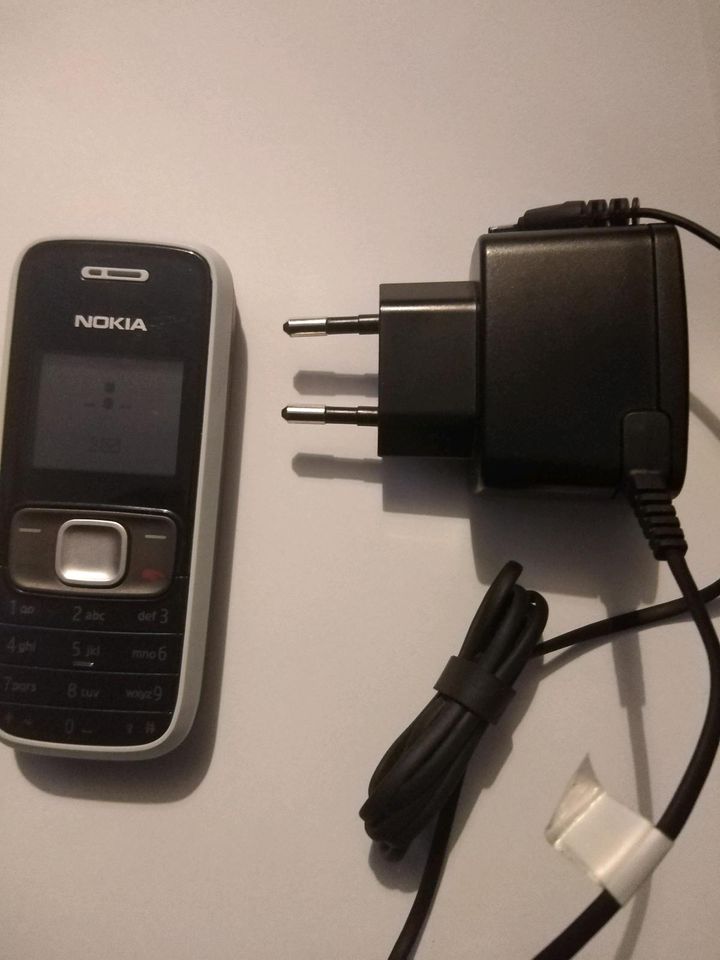 Nokia 1209 Schweiz. Grau Ohne Simlock in Berlin