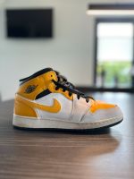 Nike Air Jordan Sneaker / Schuhe - gelb / weiß Niedersachsen - Himmelpforten Vorschau