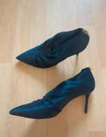 Zara Stiefeletten blau mit Rüschung Gr. 36 High Heels Düsseldorf - Oberbilk Vorschau