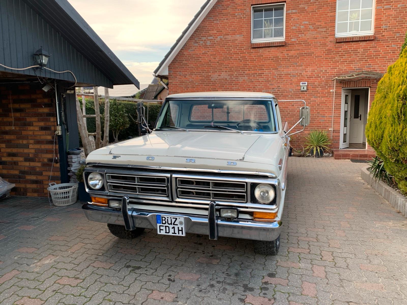 Abbildung des Autos Ford F250 Oldtimer