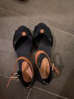 Tommy Hilfiger 39 Navy blau Keilabsatz Sandalen rosa auf Anfrage Hessen - Petersberg Vorschau