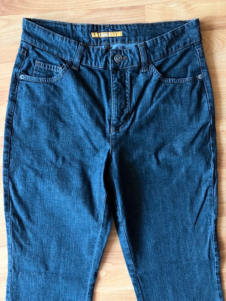 neuwertig MAC Jeans Hose dunkel Größe 40 in Bonn