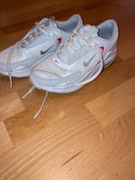 Nike Air Schuhe, Gr.37,5 Brandenburg - Ahrensfelde Vorschau