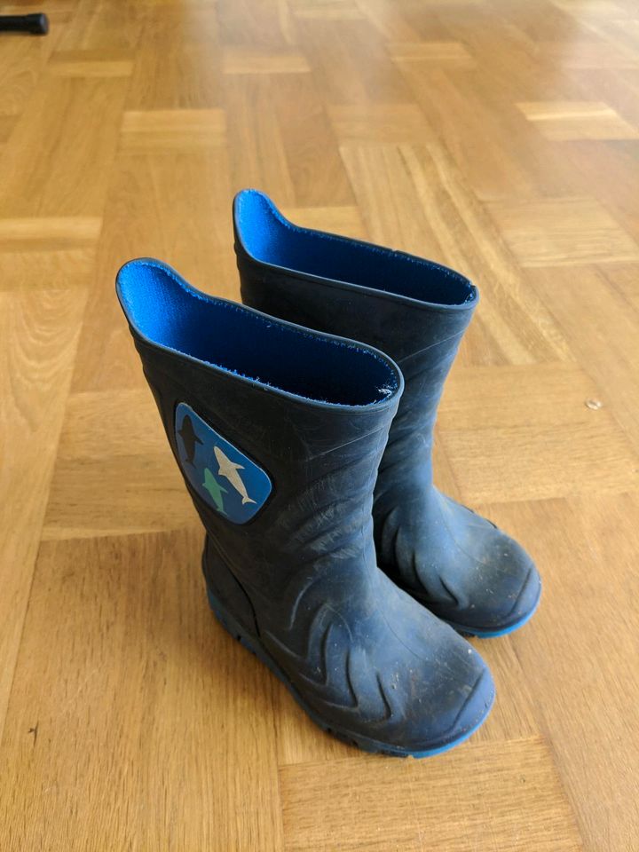 24 25 Gummistiefel blau Hai junge impidimpi in Bremen