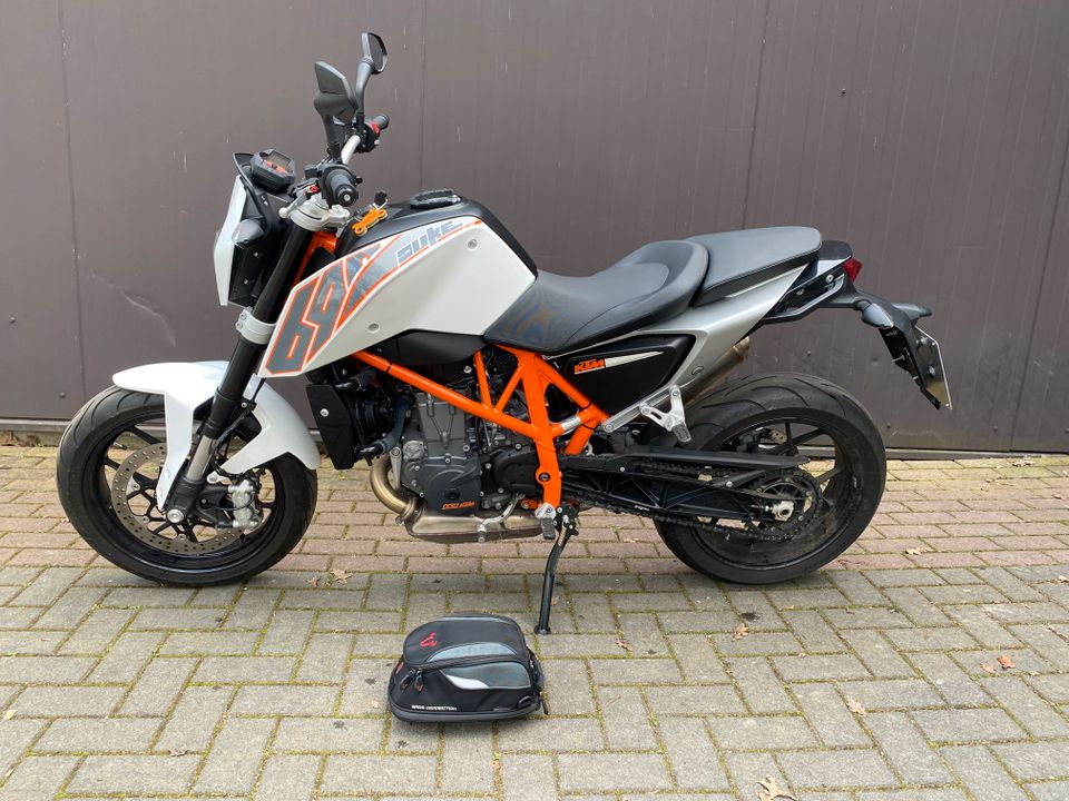 KTM 690 Duke 1.Hand wie neu Monatl. ab 89€ in Verden