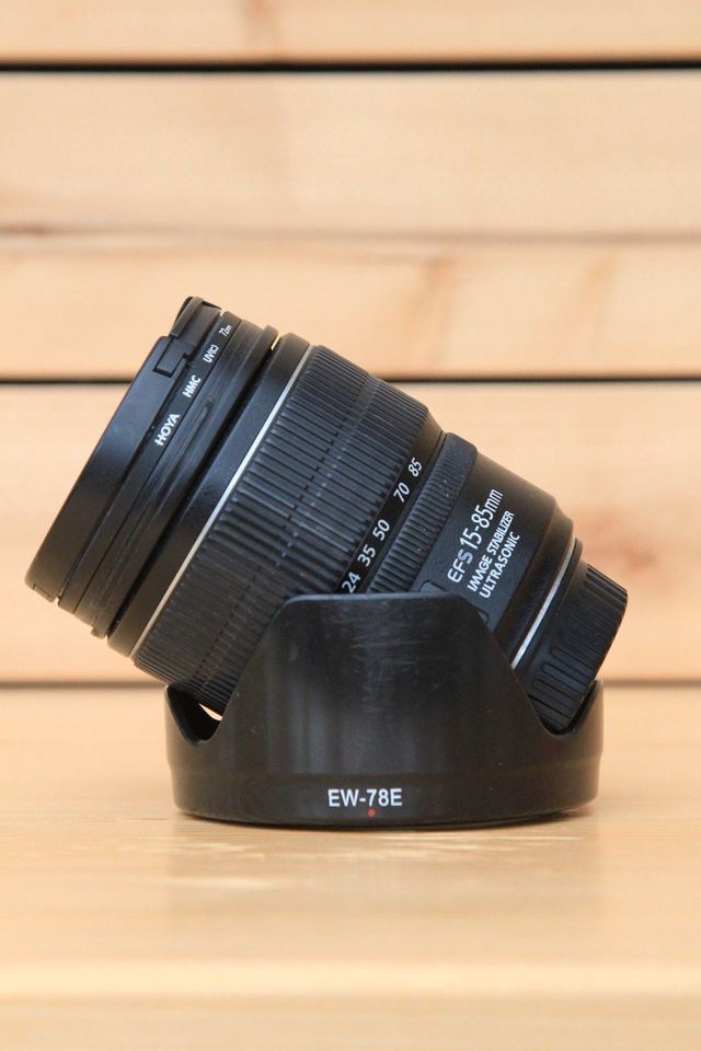 Canon Objektiv efs 15 - 85 mm f 3,5 -5,6 IS USM in Baunatal