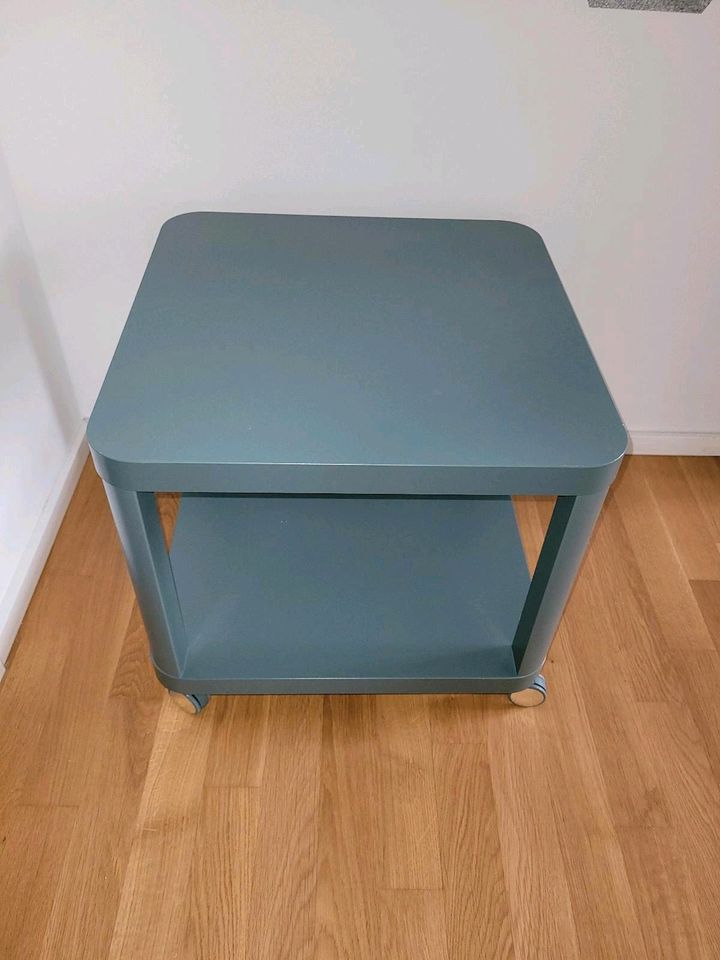 Ikea Tingby Rolltisch Beistelltisch grau grün blau 50 x 50cm in Karlshuld