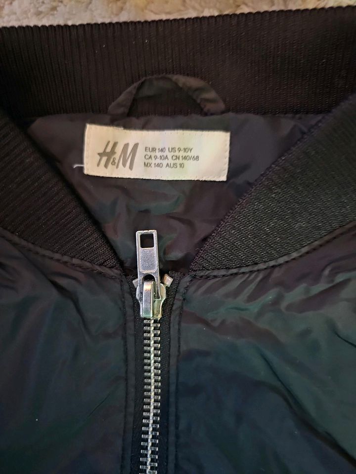 Jungen Fliegerjacken H&M in Braunschweig