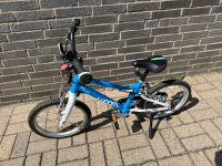 Woom in blau mit Klingel und Fahrradständer Duisburg - Fahrn Vorschau