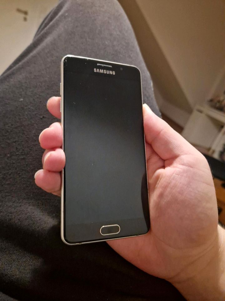 Samsung Galaxy A5 2016 Inkl Hülle in Nürtingen