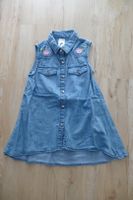 Jeansbluse ärmellos Gr. 110 blau mit rosa Blumen Bayern - Regensburg Vorschau