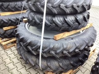 Neue Pflegeräder 270/95R48, 270/95R46, 270/95R32, Case, CNH in Witzmannsberg