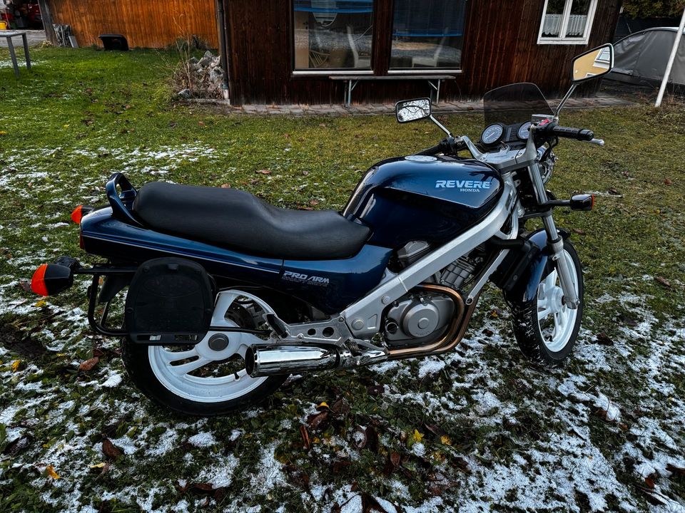 Motorrad Bike Honda NTV 650 Revere dunkelblau TÜV bis Nov. 2025 in Simbach