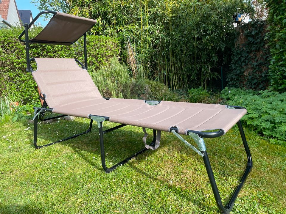 Lex Aluminium XXL Gartenliege taupe in Steinen