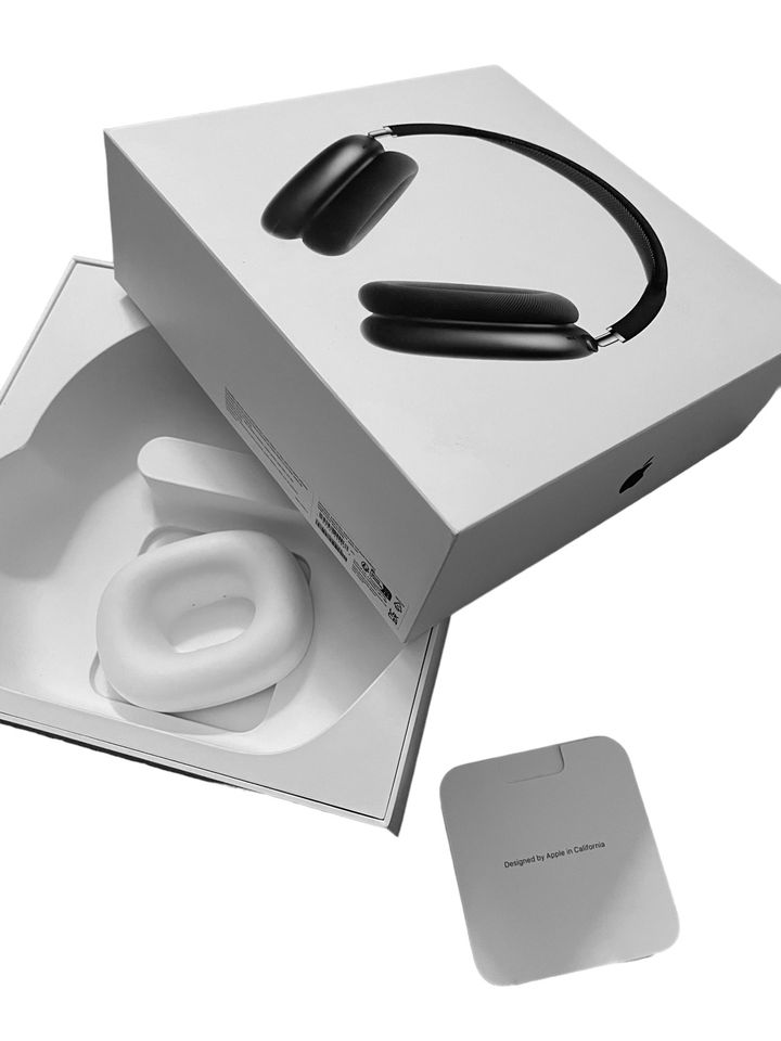 Apple Air Pods Max Verpackung OVP in Königswinter