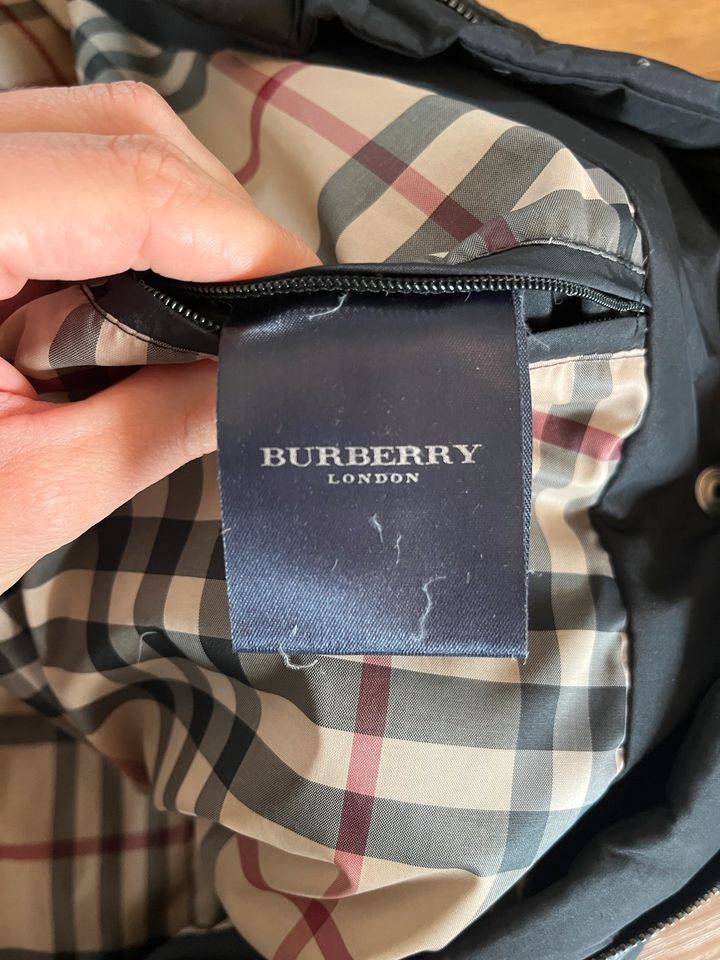 Burberry Jacke Damen in Ravensburg