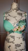 Bikini Oberteil grün mit Blumen Bayern - Söchtenau Vorschau