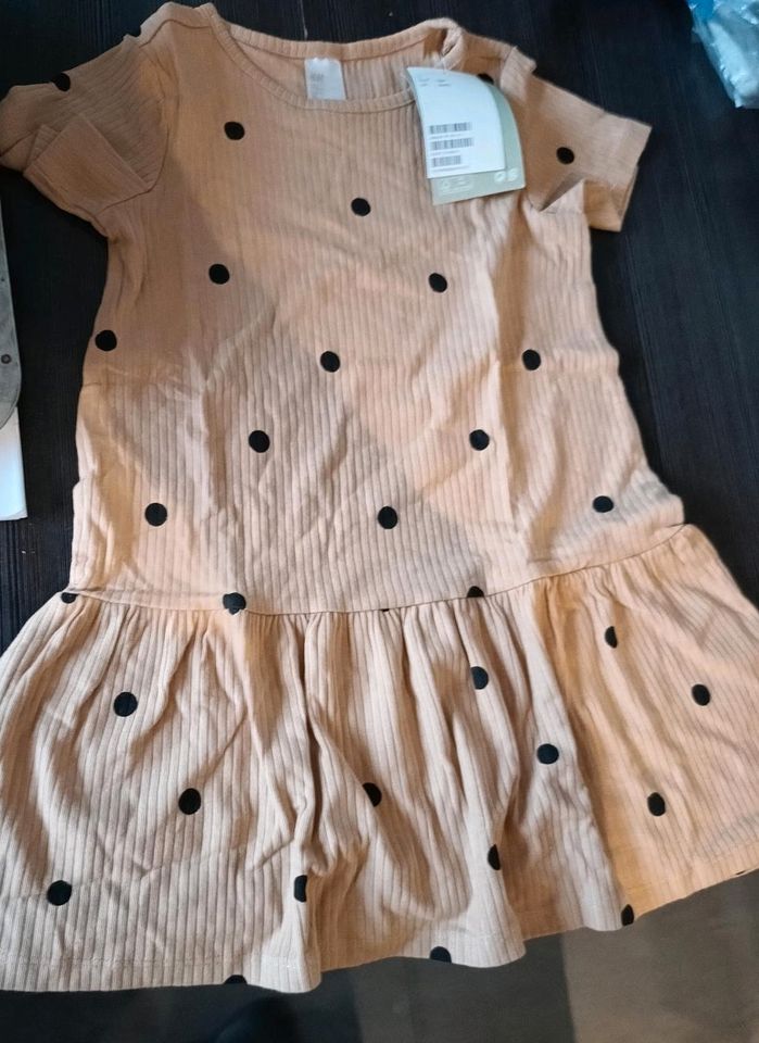 Kleid Hose gerippt h&m 104 in Heilbronn