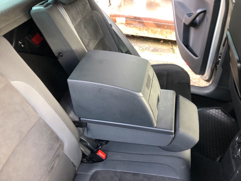 VW Ablagefach Ablagebox Armlehne für Golf Plus Tiguan  5M0862459C in Aschaffenburg