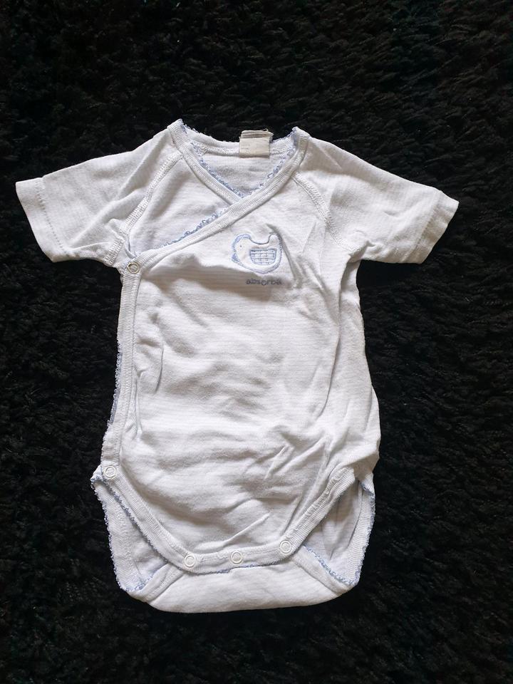 Kurzarmbodys, Langarmbodys, Wickelbodys Gr  62/68, H&M, Baby Club in Landshut