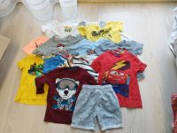 Kinder Anziehsachen Paket Hose Jacken T-Shirts Pulli 98/104 Bayern - Eichenau Vorschau