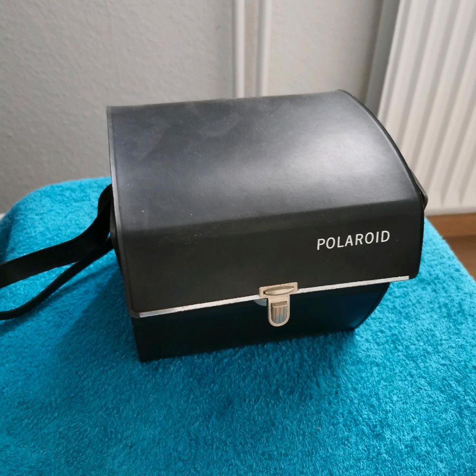 Polaroid 1000SE Kamera mit Polatronic 1 und Tasche in Göttingen